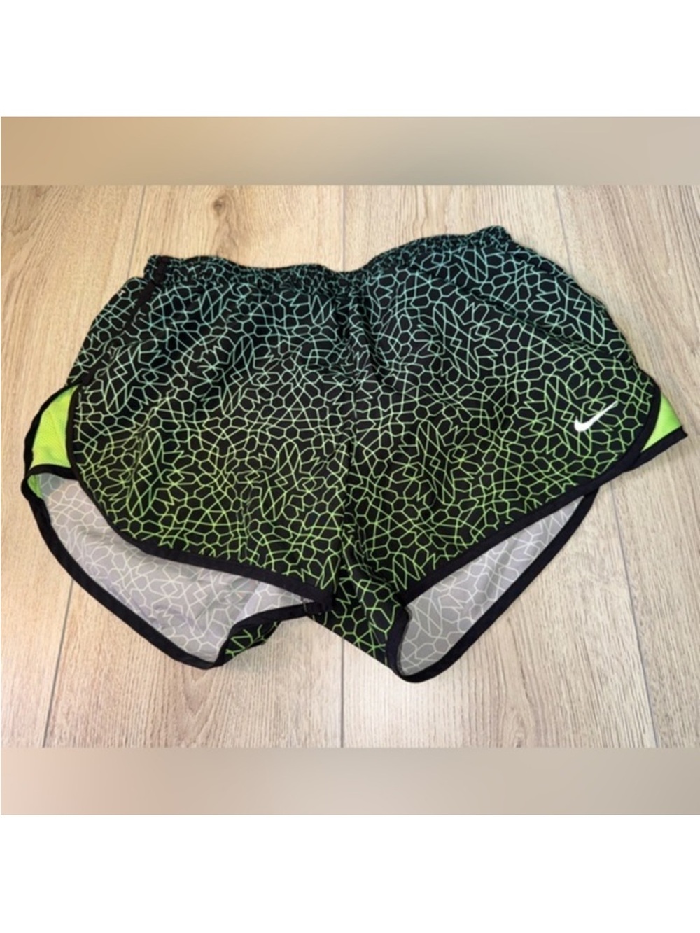 Nike dri fit green black athletic shorts